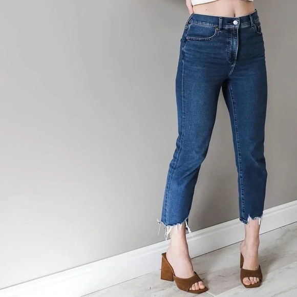 Express Mom Jeans - Picture 2 of 16
